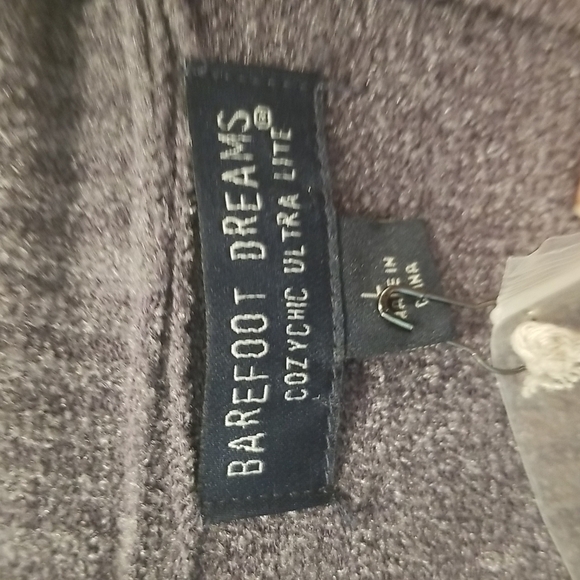 💕BAREFOOT DREAMS💕 CozyChic Drape Rib Cardigan Ultra Lite Pacific Blue L NWT - Picture 13 of 16